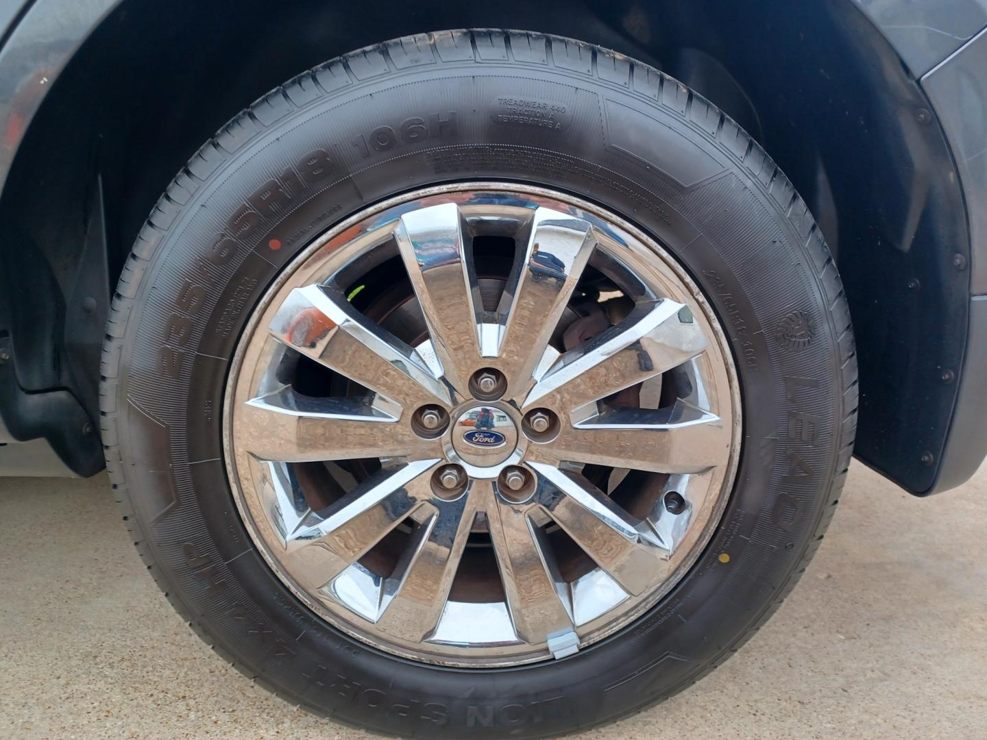 2007 GRAY /BLACK Ford Edge SEL FWD (2FMDK38C47B) with an 3.5L V6 DOHC 24V engine, 6-Speed Automatic Overdrive transmission, located at 2001 E. Lancaster, Ft. Worth, 76103, (817) 336-7000, 32.746181, -97.301018 - Photo#26